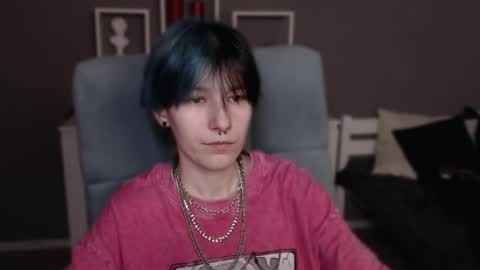 guitarandangell online show from May 21, 5:47 am