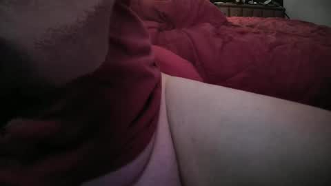 Snapshot of guitarmam7734 chatting on January 24, 1:47 pm tommy online show from January 24, 1:47 pm