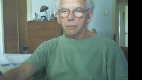 Snapshot of gulfcoast1952 chatting on June 8, 8:09 pm Roy online show from June 8, 8:09 pm