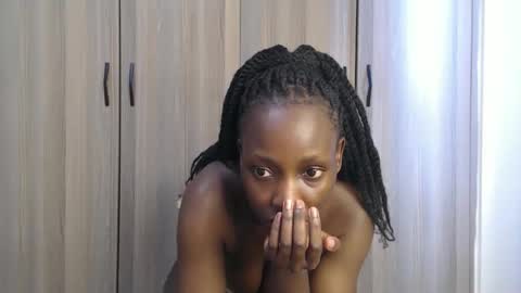 Miss Incredible online show from October 18, 12:28 pm