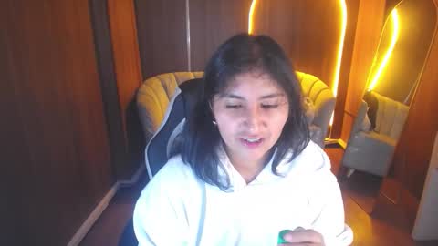 Snapshot of gumball_b chatting on October 24, 3:25 am gumball_b online show from October 24, 3:25 am