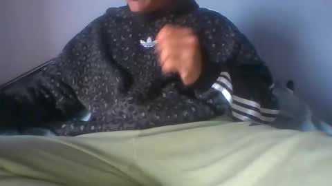 Snapshot of gunishment chatting on November 7, 2:28 pm gunishment online show from November 7, 2:28 pm