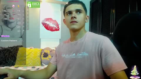 Snapshot of gurvinderr chatting on December 9, 11:45 pm Hushaima Gur online show from December 9, 11:45 pm
