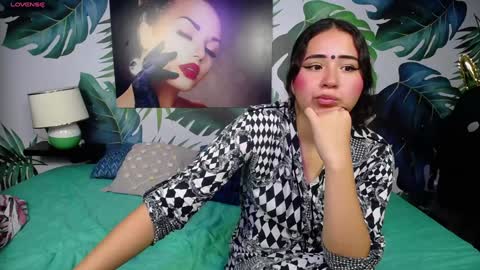 Snapshot of gurvinderr chatting on February 6, 7:07 pm Hushaima Gur online show from February 6, 7:07 pm