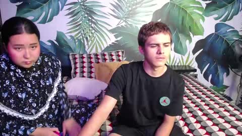 Snapshot of gurvinderr chatting on February 19, 12:00 pm Hushaima Gur online show from February 19, 12:00 pm