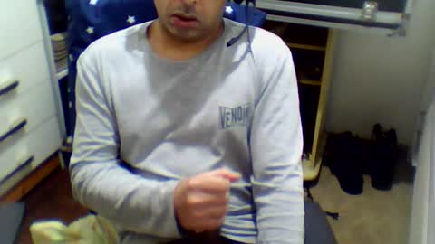 Snapshot of guty50 chatting on July 21, 2:25 am guty50 online show from July 21, 2:25 am