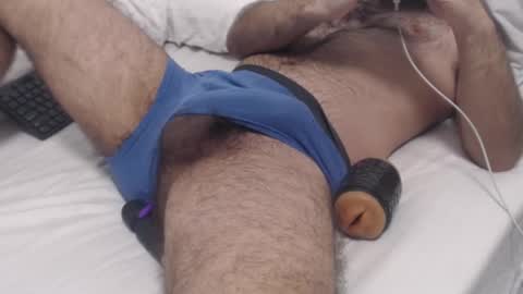 Snapshot of guy11guy chatting on December 18, 12:40 pm guy11guy online show from December 18, 12:40 pm