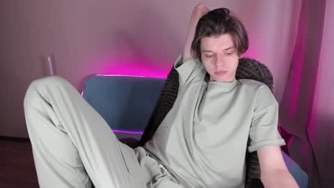 guy_liam1 online show from February 21, 2:16 pm