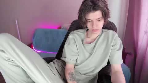 guy_liam1 online show from February 26, 8:15 am