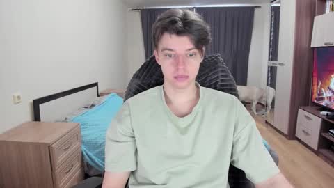 guy_liam1 online show from February 22, 6:35 am