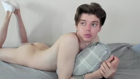 guy_liam1 online show from June 13, 9:07 am