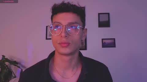 Snapshot of guy_twinks chatting on January 18, 4:49 am Gabriel online show from January 18, 4:49 am