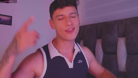 Snapshot of guy_twinks chatting on February 28, 7:09 am Gabriel online show from February 28, 7:09 am