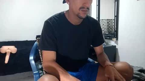 Snapshot of guykarim chatting on March 9, 5:06 pm karim online show from March 9, 5:06 pm