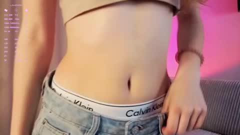 Snapshot of gwenbunn chatting on September 29, 1:00 am Julia online show from September 29, 1:00 am