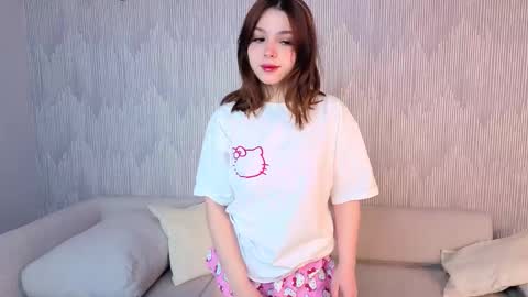 Snapshot of gwendolyndrews chatting on November 29, 1:19 am Lisa online show from November 29, 1:19 am