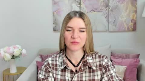 gwensmitt online show from June 19, 10:02 pm