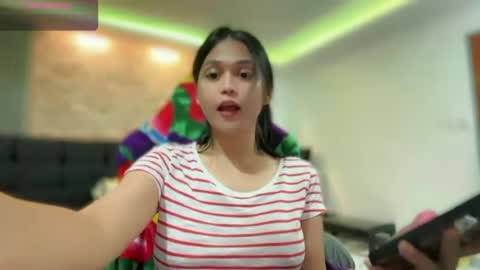 Snapshot of gwynmylove chatting on August 6, 9:55 am Gwyn online show from August 6, 9:55 am