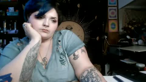 Snapshot of gxddess_fe chatting on June 24, 1:15 am Goddess Fe online show from June 24, 1:15 am