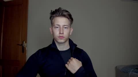 Snapshot of gym_alpha chatting on February 6, 8:02 pm Oliver online show from February 6, 8:02 pm