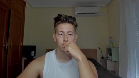 Snapshot of gym_alpha chatting on February 27, 11:41 am Oliver online show from February 27, 11:41 am