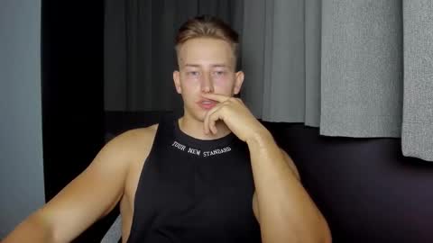 Snapshot of gym_alpha chatting on September 15, 6:52 pm Oliver online show from September 15, 6:52 pm