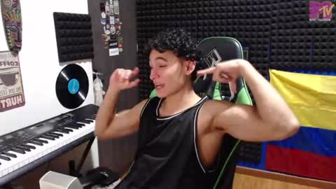 Snapshot of gymbro42 chatting on July 18, 2:38 am Gymbro42 online show from July 18, 2:38 am