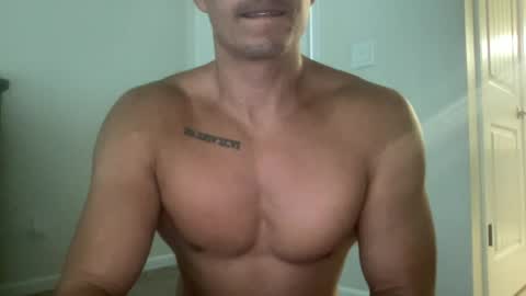 Snapshot of gymjunkiefit chatting on July 7, 10:36 pm gymjunkiefit online show from July 7, 10:36 pm
