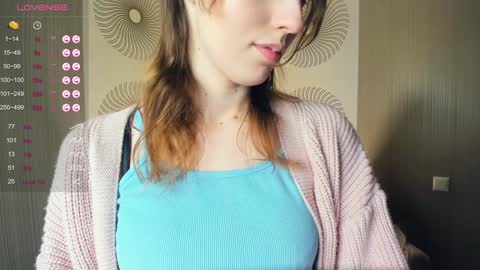 Kelly  Lilly online show from December 21, 11:44 am