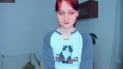 Kelly  Lilly online show from November 15, 6:48 pm