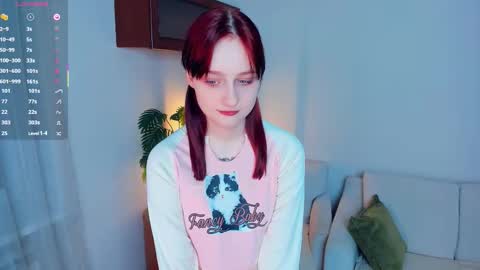 Kelly  Lilly online show from December 17, 6:58 pm