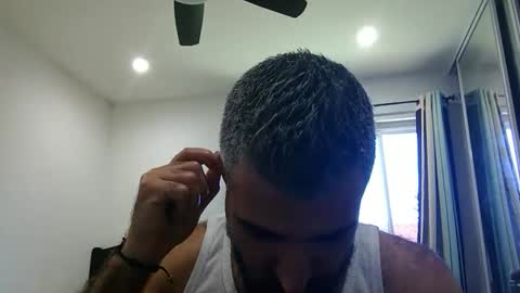 Snapshot of h0nest84 chatting on October 26, 10:36 pm h0nest84 online show from October 26, 10:36 pm