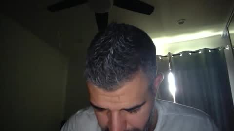 Snapshot of h0nest84 chatting on November 18, 5:06 pm h0nest84 online show from November 18, 5:06 pm