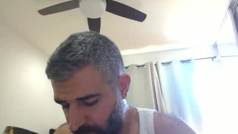 Snapshot of h0nest84 chatting on November 23, 6:19 pm h0nest84 online show from November 23, 6:19 pm