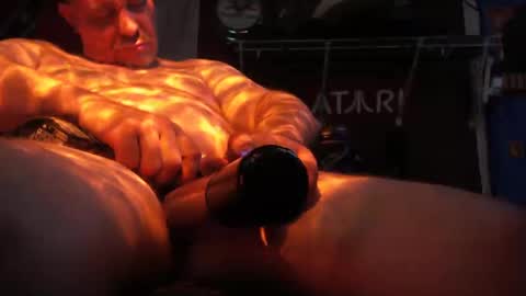 h0tttsteel online show from October 14, 11:44 am