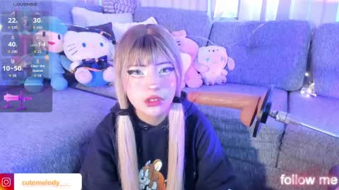 Hello Kitty online show from March 30, 3:13 pm