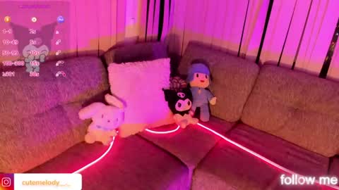 Snapshot of h3llokitty_ chatting on June 17, 9:01 am Hello Kitty online show from June 17, 9:01 am
