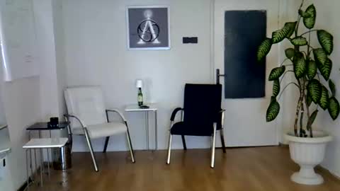 H. Blackwood online show from April 22, 6:31 pm