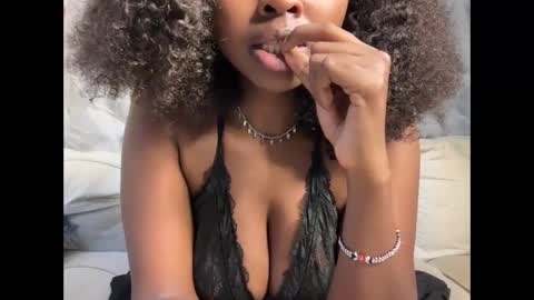 h_o_t_goddess online show from March 8, 7:17 pm