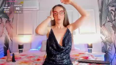 hada_magica online show from July 16, 11:38 am