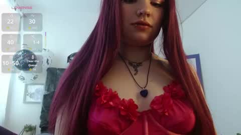 Snapshot of hadde01 chatting on October 31, 11:44 am Hadde online show from October 31, 11:44 am