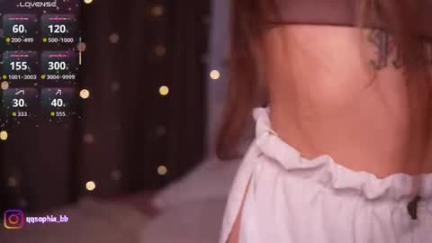 Snapshot of hadleynichols chatting on July 24, 1:14 am Hi Im Rebecca Glad to see you in my room PVT is open online show from July 24, 1:14 am
