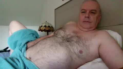 Snapshot of haggisstop chatting on October 30, 12:17 pm haggisstop online show from October 30, 12:17 pm