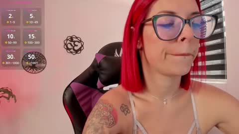 Hailee online show from October 15, 3:23 pm