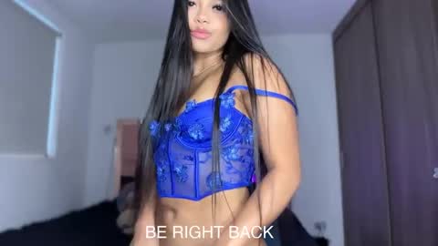 Snapshot of hailey_florez chatting on October 27, 2:21 pm hailey online show from October 27, 2:21 pm