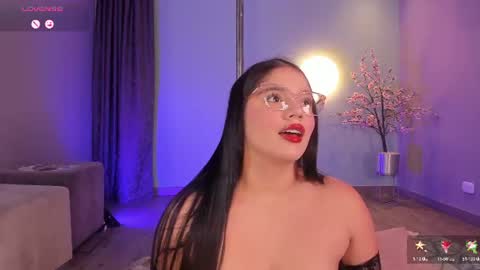 laura online show from August 2, 11:03 pm