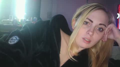 Snapshot of haileyakuma69 chatting on February 28, 5:59 am Hailey and d online show from February 28, 5:59 am