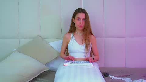 Snapshot of haileyarden chatting on July 2, 3:34 am Hailey online show from July 2, 3:34 am