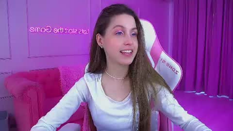 Snapshot of haileyarden chatting on July 5, 6:42 am Hailey online show from July 5, 6:42 am