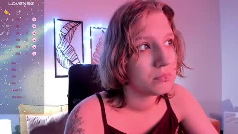 Hailey online show from November 2, 9:00 am